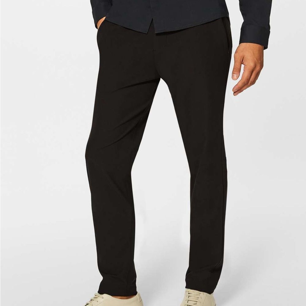 Lululemon Men's Black Commission Pants 32” M5439S Slim Warpstreme